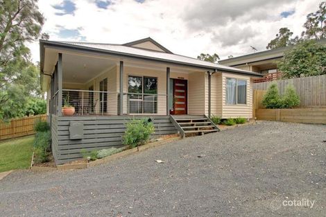 22 Old Warburton Rd, Seville, VIC 3139