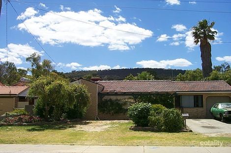 30 Clifton St, Kelmscott, WA 6111