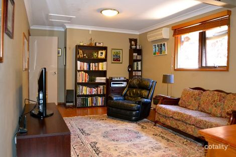 Property photo of 4 Thurlow Close Bolwarra NSW 2320