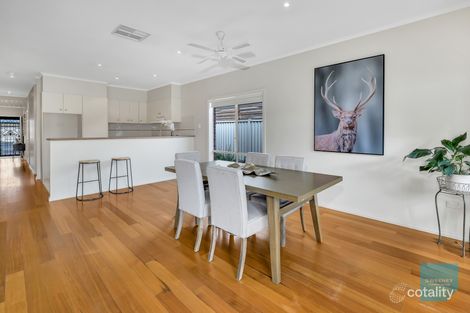Property photo of 9 Otway Green Caroline Springs VIC 3023
