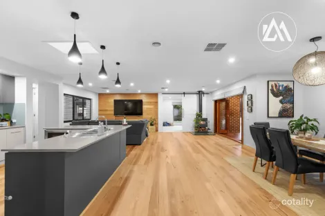 Property photo of 11 Botanic Ridge Boulevard Botanic Ridge VIC 3977