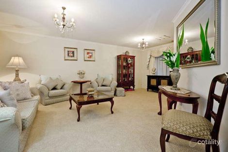Property photo of 27 Tom Roberts Crescent Yallambie VIC 3085