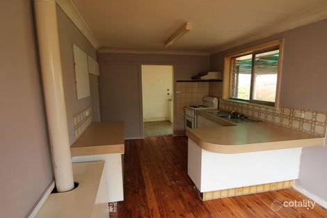 Property photo of 11 Gallipoli Place Orange NSW 2800