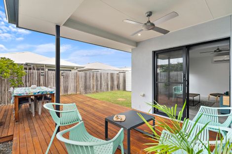 Property photo of 10 Banks Crescent Baringa QLD 4551