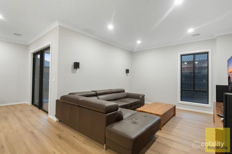 Property photo of 15 Yucamane Drive Truganina VIC 3029