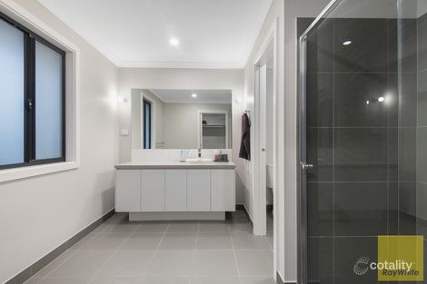 Property photo of 15 Yucamane Drive Truganina VIC 3029