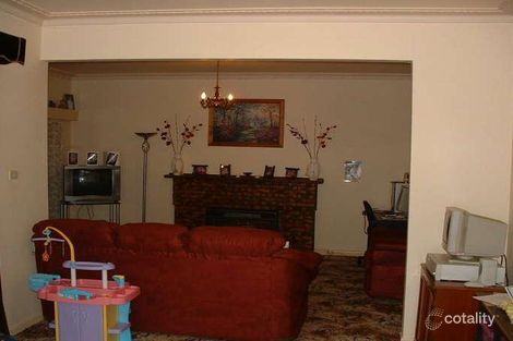 Property photo of 19 James Street Ringwood VIC 3134