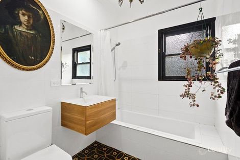 Property photo of 86 Ocean Street Mount Saint Thomas NSW 2500