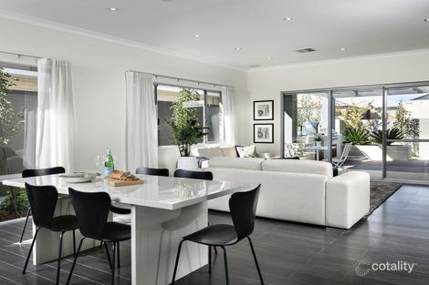 Property photo of 18 Shorehaven Boulevard Alkimos WA 6038