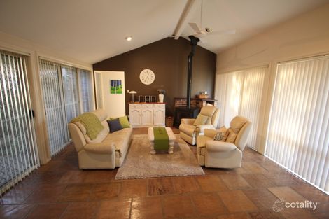 Property photo of 23 Benjamin Circuit Hunterview NSW 2330