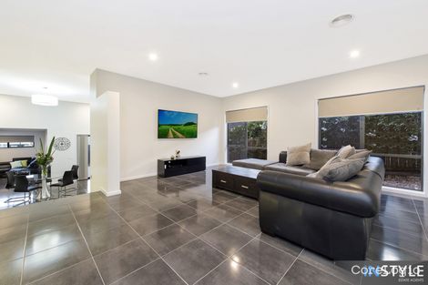 Property photo of 8 Nordeck Street Casey ACT 2913