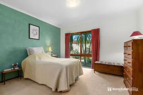 Property photo of 12 Rintoull Court Rosedale VIC 3847