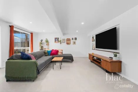 Property photo of 4 Pidgeon Drive Deception Bay QLD 4508