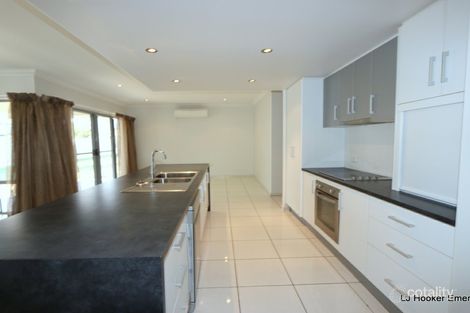 Property photo of 8 Desgrand Street Emerald QLD 4720