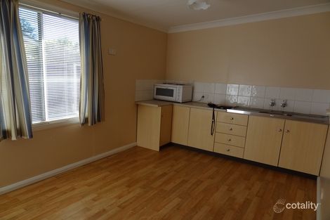 17 Birdwood Ave, Umina Beach, NSW 2257