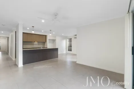 Property photo of 9 Serpentine Street Ormeau Hills QLD 4208