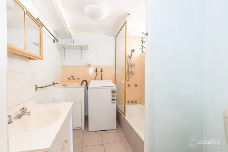 Property photo of 18 Carmody Street Hermit Park QLD 4812