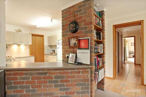 Property photo of 7 Bird Court Hoppers Crossing VIC 3029