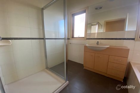 Property photo of 2/24 Down Street Reservoir VIC 3073