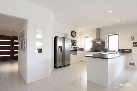 Property photo of 5 Hibiscus Way Baldivis WA 6171