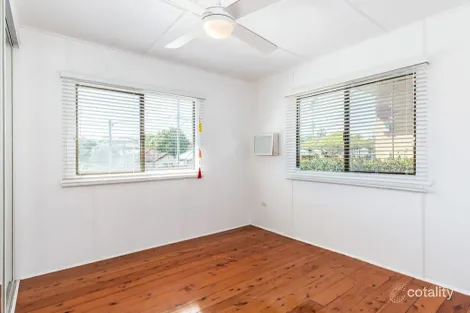 Property photo of 444 Tingal Road Wynnum QLD 4178