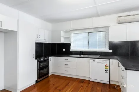 Property photo of 444 Tingal Road Wynnum QLD 4178