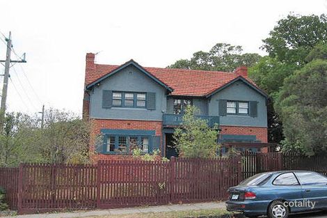 8 Carnarvon Rd, Caulfield North, VIC 3161