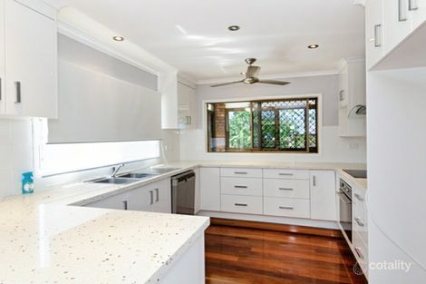 Property photo of 4 School Street Tannum Sands QLD 4680