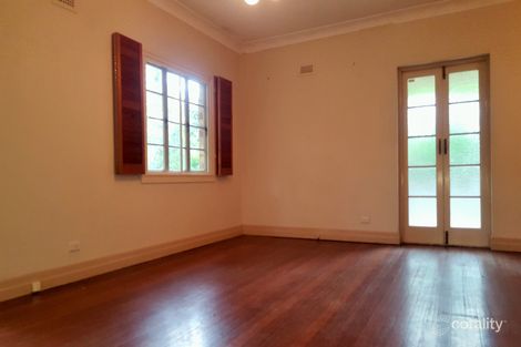 Property photo of 4 Hillsdon Road Taringa QLD 4068