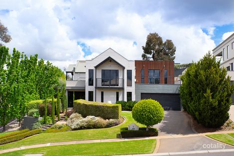 4 Lakewood Dr, Kennington, VIC 3550