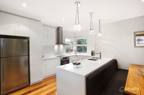 Property photo of 31 Wendora Street Strathmore VIC 3041