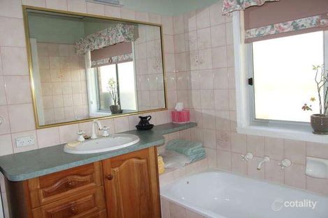 Property photo of 25 Scott Street Wangaratta VIC 3677