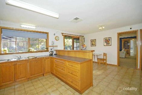 Property photo of 8 Ealing Court Glen Waverley VIC 3150