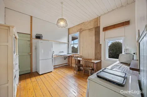 Property photo of 136 Larter Street Golden Point VIC 3350