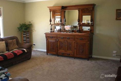 Property photo of 11 Crimmins Way Kilmore VIC 3764