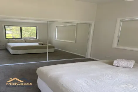 Property photo of 4 Valley Road Smiths Lake NSW 2428