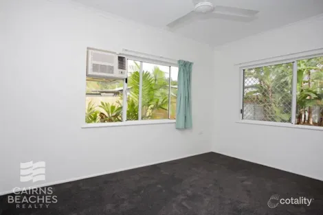 Property photo of 3 Briggs Close Whitfield QLD 4870