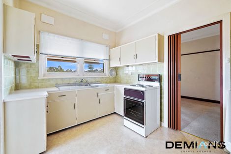 Property photo of 33 Nuwarra Road Chipping Norton NSW 2170