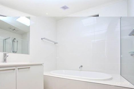 Property photo of 16 Doncaster Street Ascot Vale VIC 3032