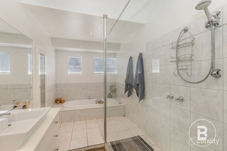 Property photo of 10 Neale Street Kennington VIC 3550