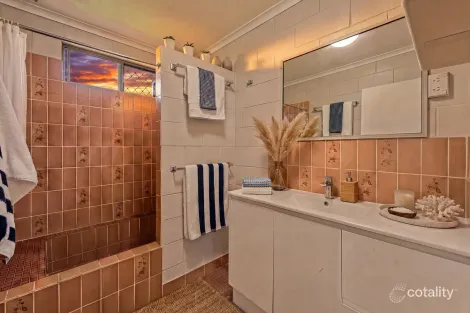 Property photo of 16 Universal Close White Rock QLD 4868