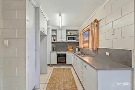 Property photo of 16 Universal Close White Rock QLD 4868