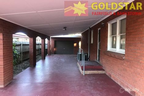 Property photo of 8 Lismore Close Bossley Park NSW 2176