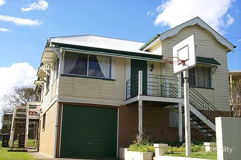 32 Morehead Ave, Norman Park, QLD 4170