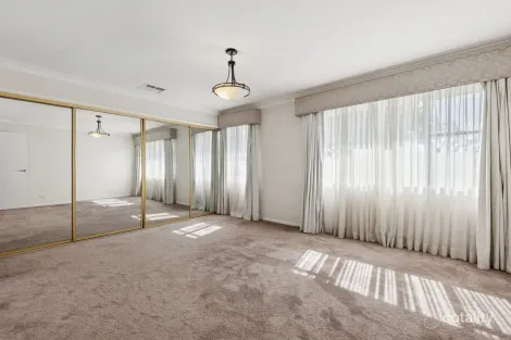 Property photo of 2 Harrier Place Woronora Heights NSW 2233