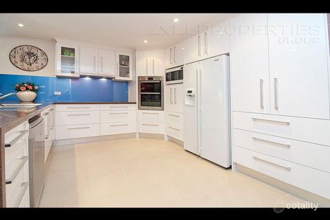 Property photo of 12 Carlisle Place Parkinson QLD 4115