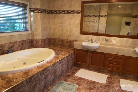 Property photo of 14 Ben Lexcen Place Robina QLD 4226