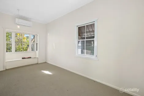 Property photo of 213 Musgrave Road Red Hill QLD 4059