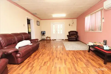 35 Duchess Rd, Mornington, QLD 4825