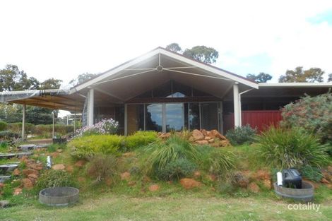 8 Marginata Pde, Jarrahdale, WA 6124